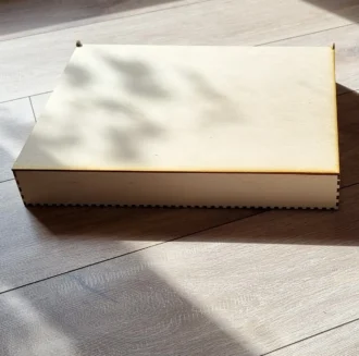 Holzbox mit klappdeckel